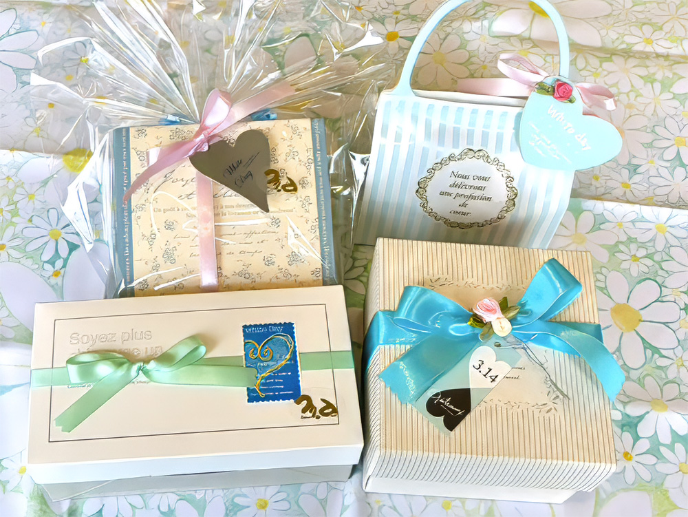 ホワイトデー限定　ギフトボックス色々